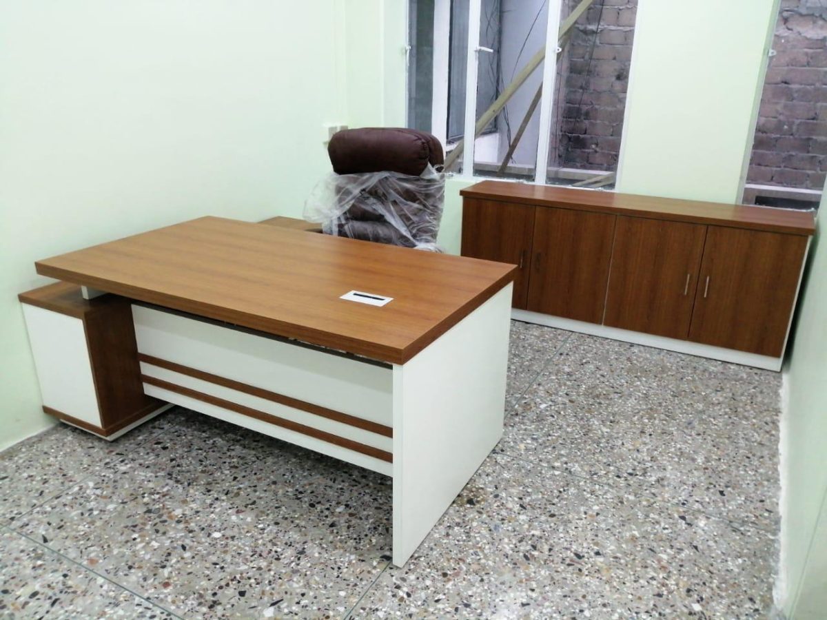 Office table, Office table Price in Karachi, Office table Price in Pakistan