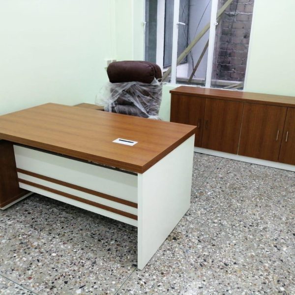 Office Table LT 17 In Karachi Pakistan