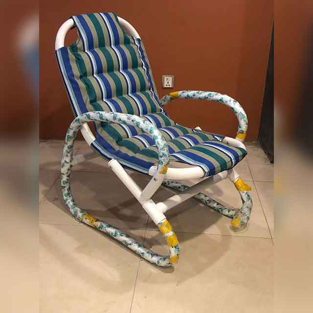 Duck Padded Chair CL05