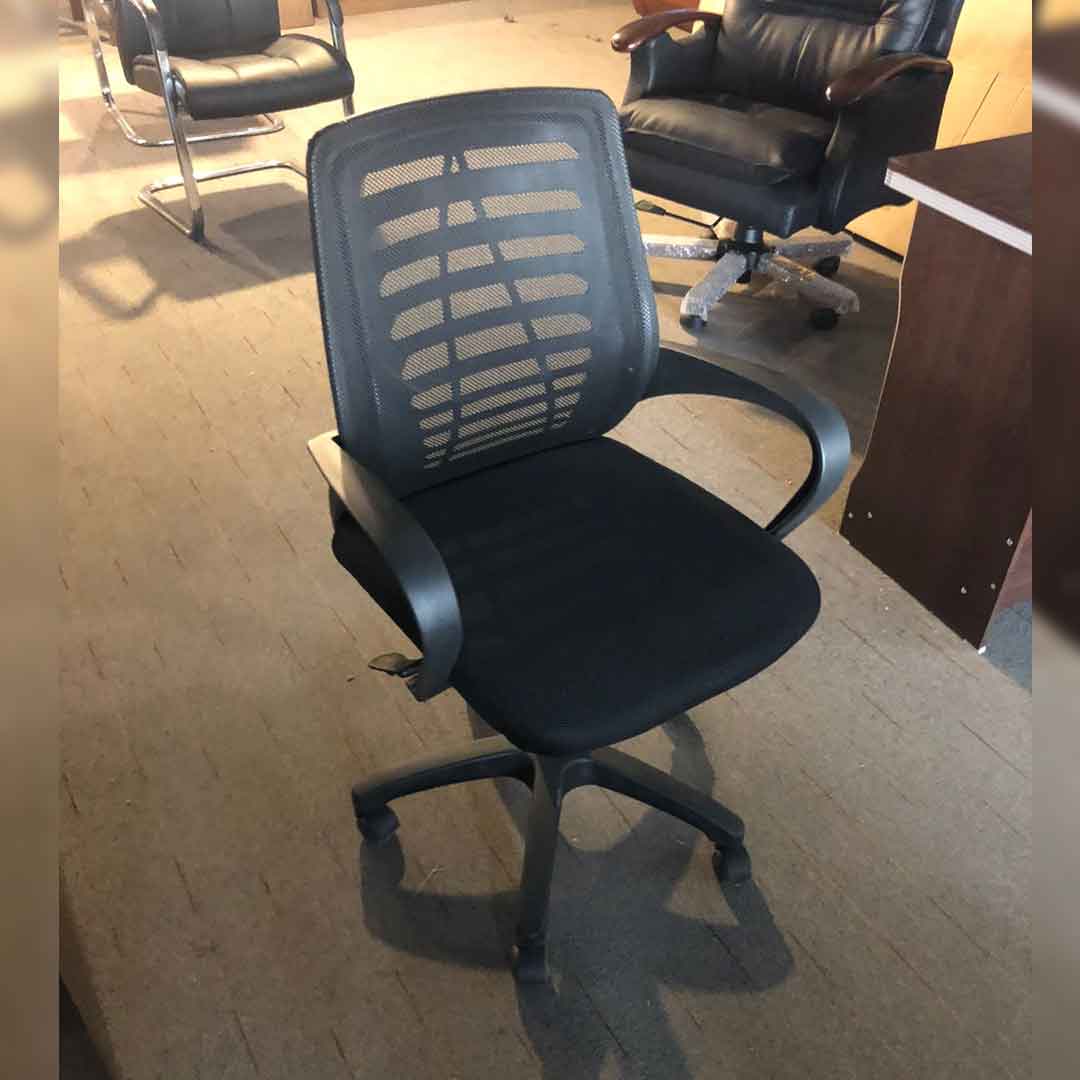 Office Revolving Chair D946 In Karachi Pakistan