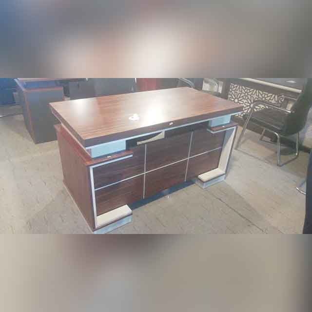 Office Table BF182 4.5 feet