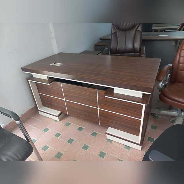 Office Table BF182